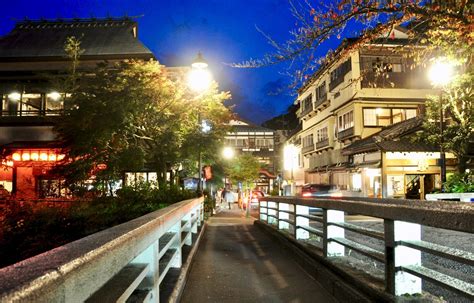 箱根湯本駅 観光 徒歩 温泉と歴史の交差点